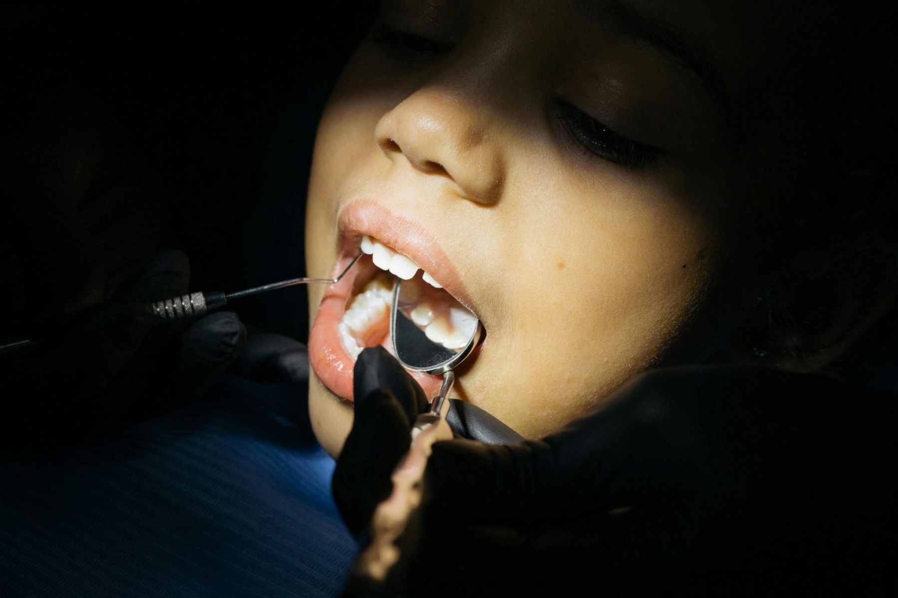 Kid-Friendly Dental Care: Gentle Checkups & Fun Visits for Kids